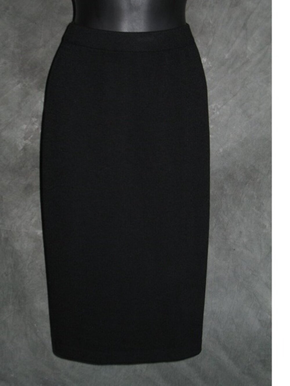 BEAUTIFUL St John evening knit black rhinestones embellished skirt suit 10 - Picture 9 of 10